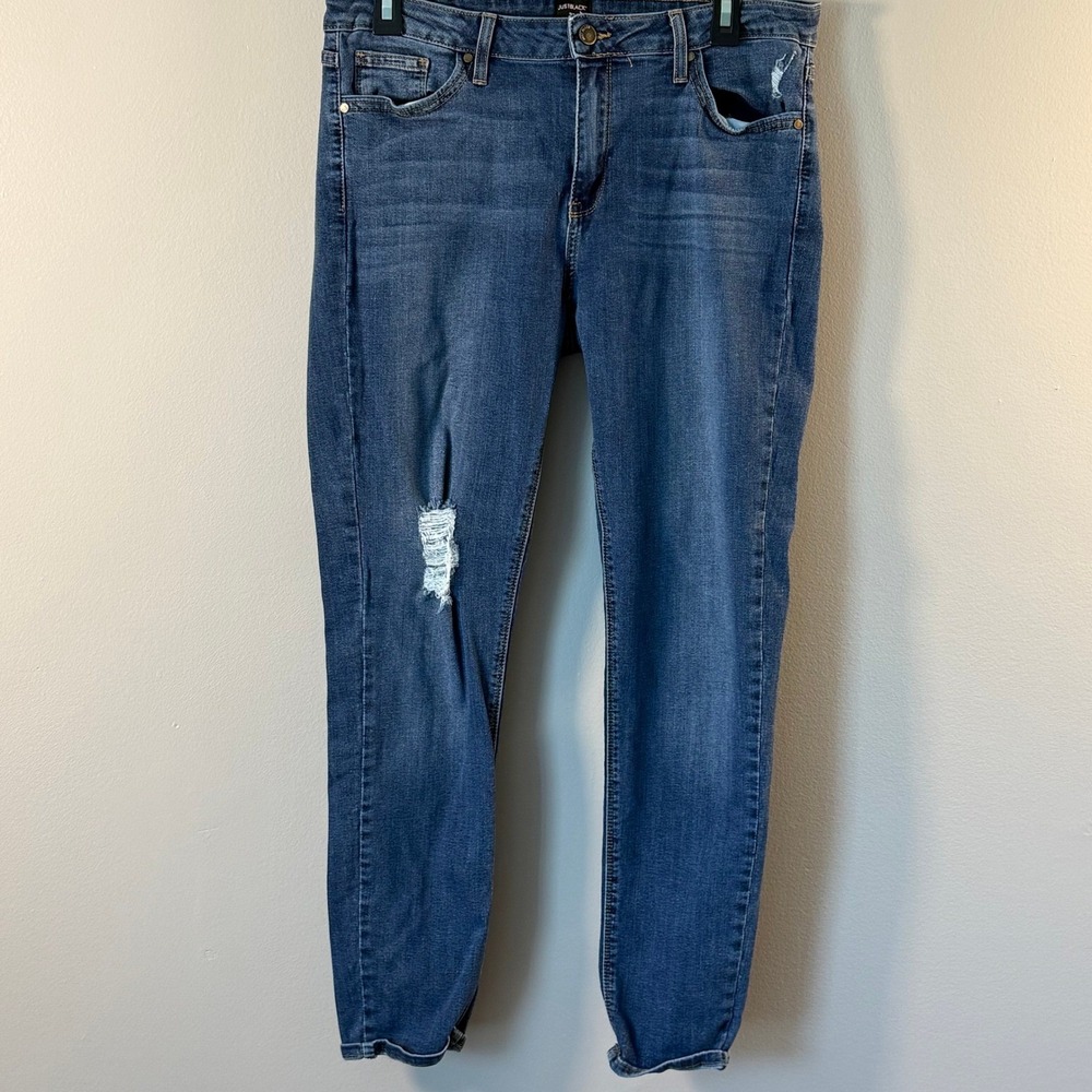 JUST BLACK Womens Distressed Skinny Jeans Size 32 Medium Wash Blue Made in USA